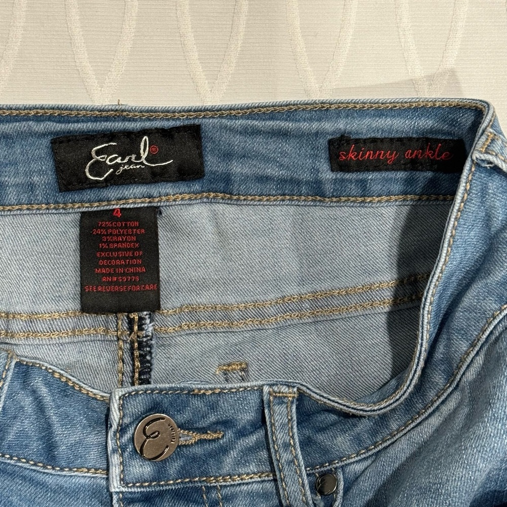 Women’s Earl Embroidered Ankle Skinny
Jeans Size 4 - Picture 13 of 15